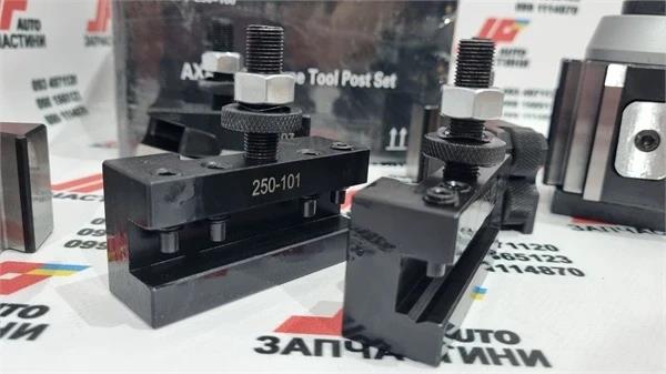 Universal cassette 250-101 for tool holder 250-100